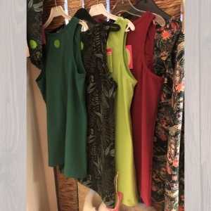 Ekologiska yogalinnen och yoga sweathers