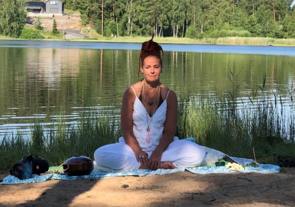 Lotta - sommaryoga Lotta - sommaryoga